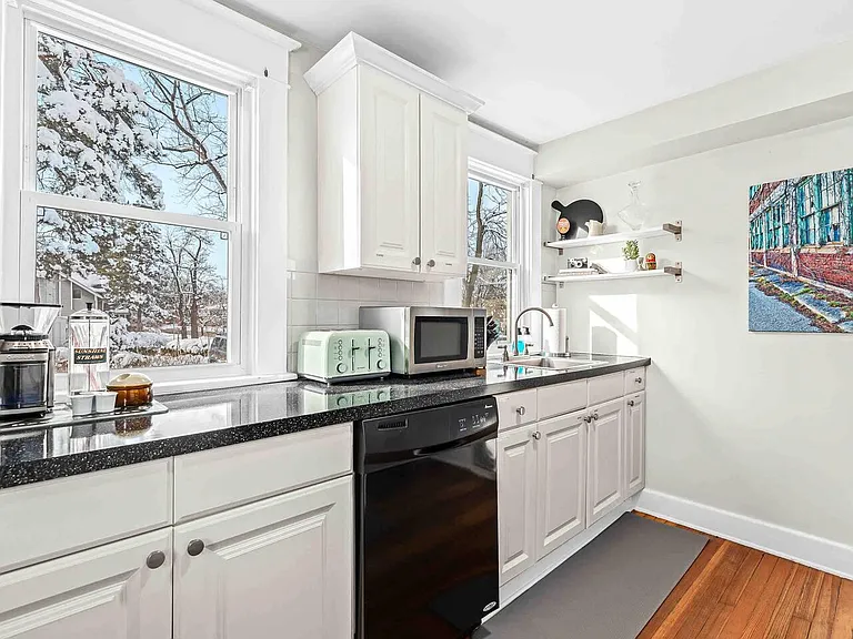 211 Catalpa Dr — Photo 19