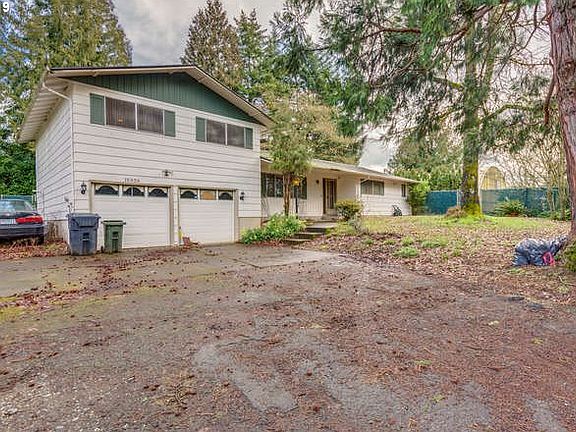 2nd image of 15526 SE Crestwood Dr