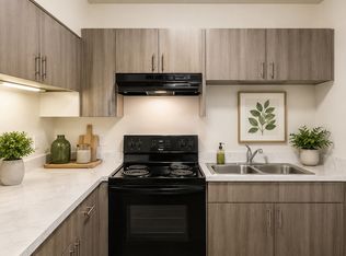 West Hills Village, Eugene, OR 97402