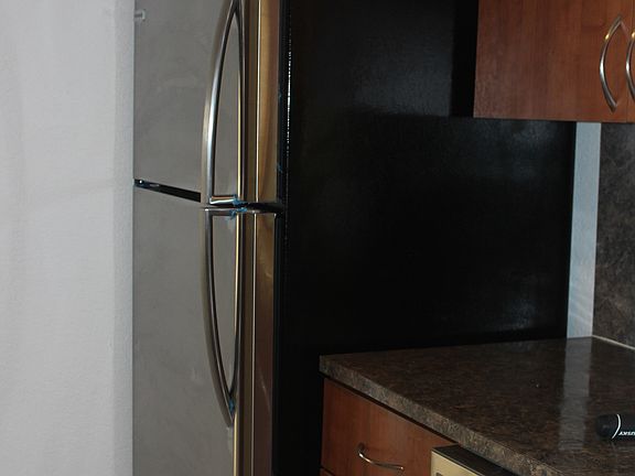 4th image of 5018 SW 40th Ave