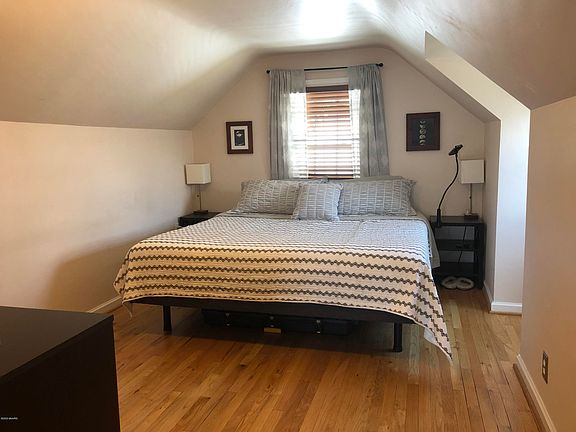 5th image of 2602 Thayer Dr