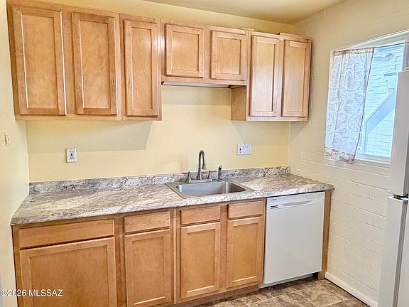 5th image of 1776 S Palo Verde Ave #C201