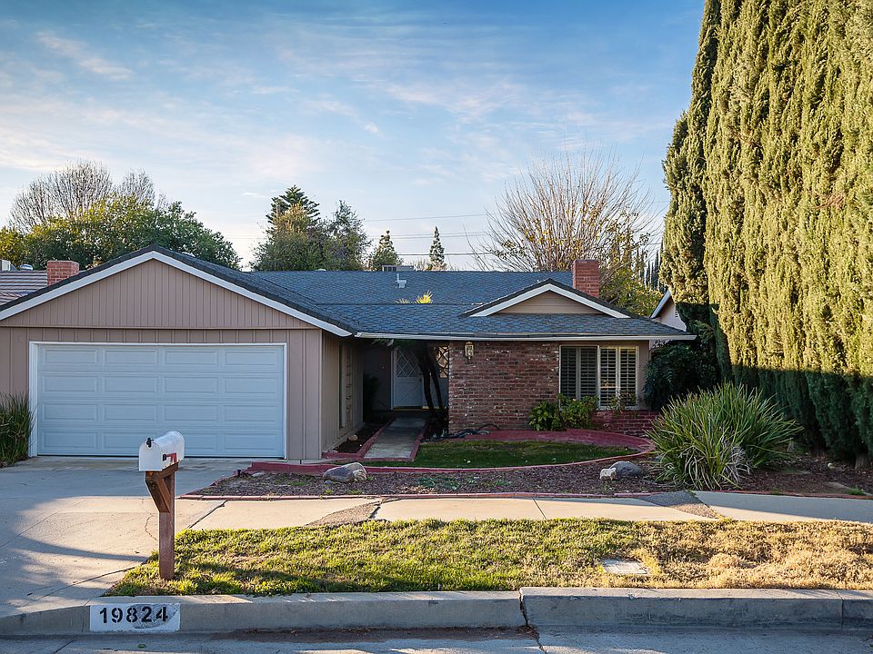 1st image of 19824 Hemmingway St