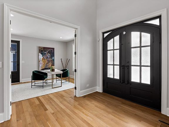 5th image of 1418 W Maude Ave