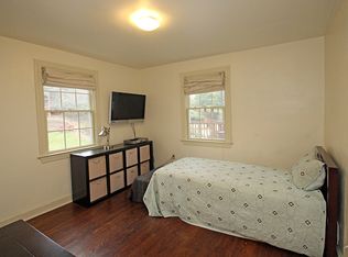 10405 Crestmoor Dr, Silver Spring, MD 20901