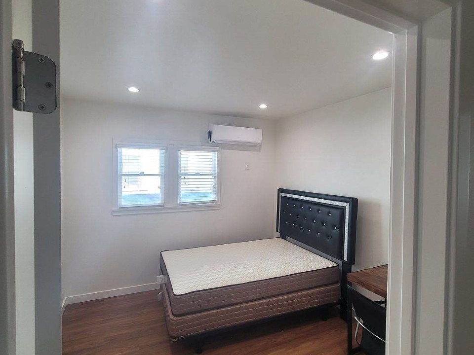 1st image of 3843 S Flower Dr #3845-1/2