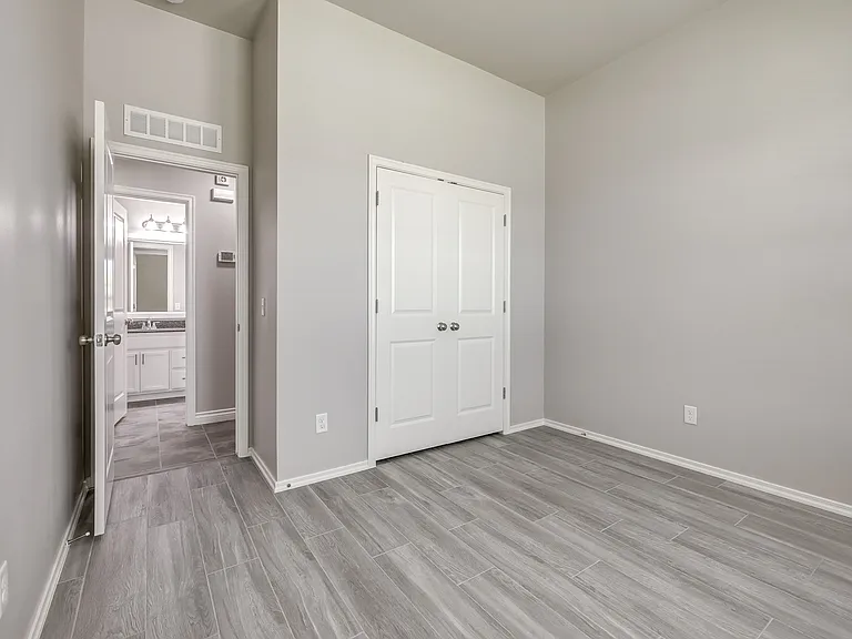 18705 Vivo Dr — Photo 47