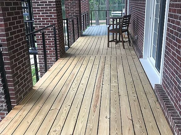 Bottom deck with new railing