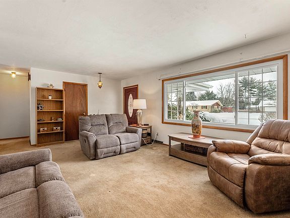 4th image of 52395 Santa Monica Dr