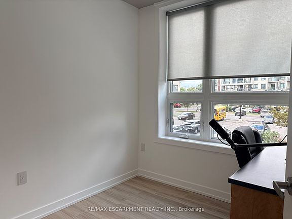 4th image of 101 Shoreview Pl #231