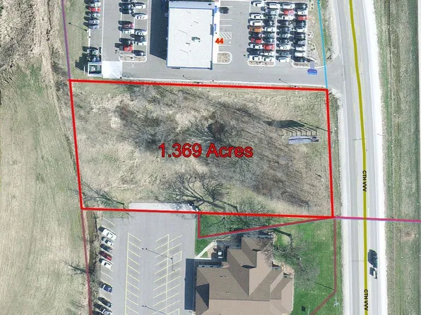 N Rolling Meadows Dr, Fond Du Lac, WI 54937