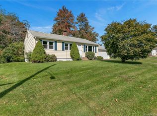 38 Prairie Ave, Derby, CT 06418