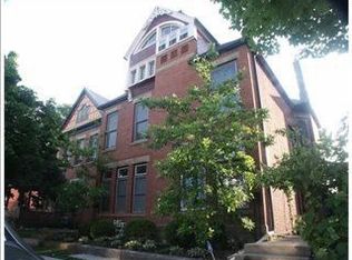 935 Dennison Ave, Columbus, OH