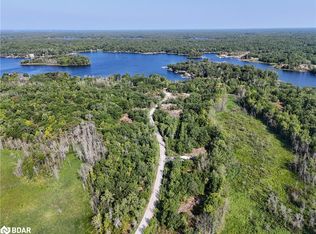 30 Birch Acres Dr, Georgian Bay, ON L0K 1S0