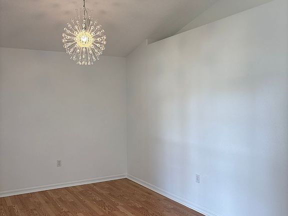 4th image of 2607 Autumn Creek Cir