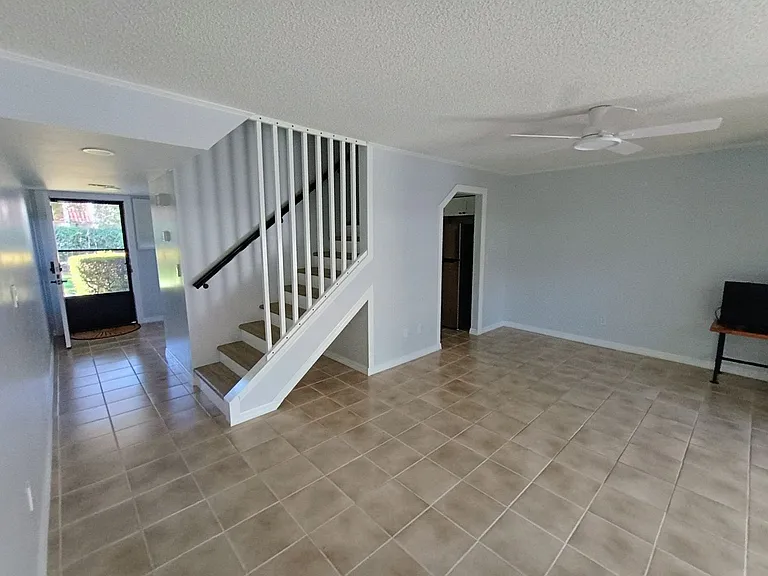 3827 Pine Cone Cir — Photo 15