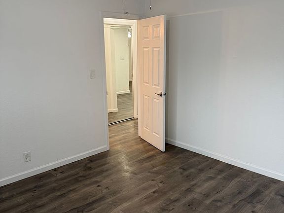5th image of 3001 Magliocco Dr #428