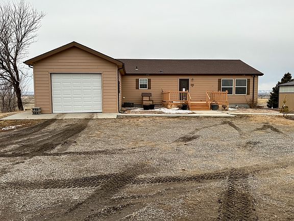2nd image of 300483 County Rd N