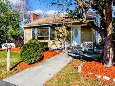78 Kent Ave, East Providence, RI, 02914
