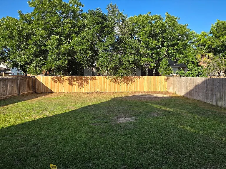 3037 Bradford Park Dr — Photo 23