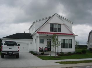 107 Esplanade Ct, Moyock, NC 27958