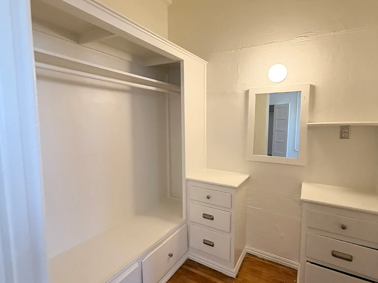 Studio, 500 sqft, $1,495 — Photo 4