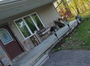 1816 Peppermill Rd, Lapeer, MI 48446