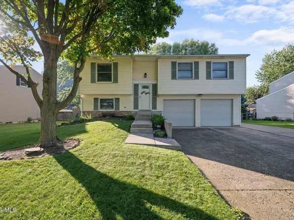 150 Birchdale Rd, Perrysburg, OH 43551
