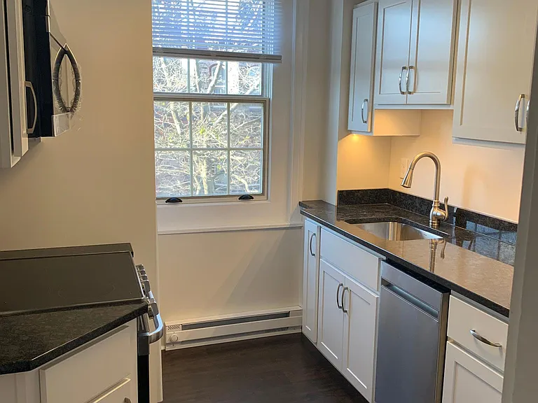 77 N 2nd St #3 — Photo 1
