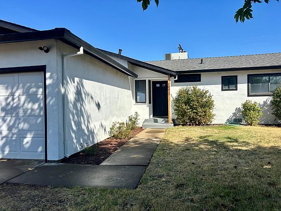 3rd image of 10417 Abington Way