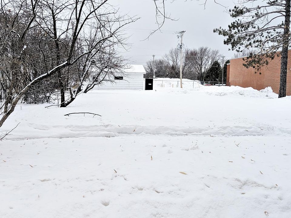 1st image of 214 6th Ave S #S