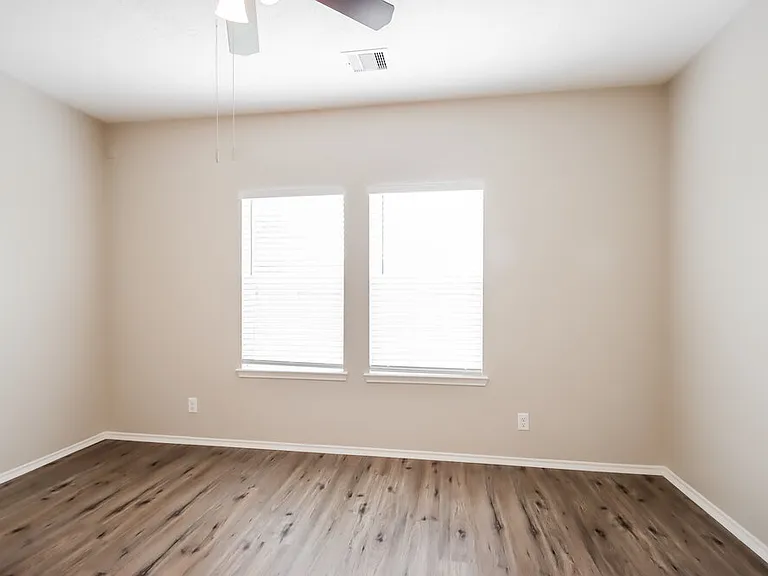 7003 Orchid St — Photo 8