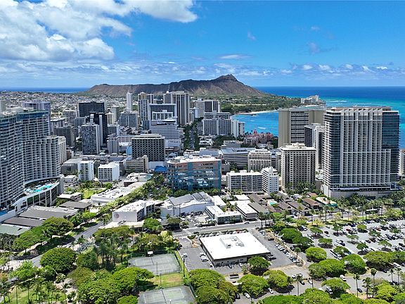 3rd image of 383 Kalaimoku St #1703