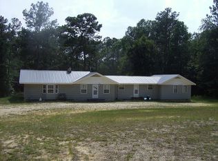 3279 Old Avera Rd, Leakesville, MS 39451