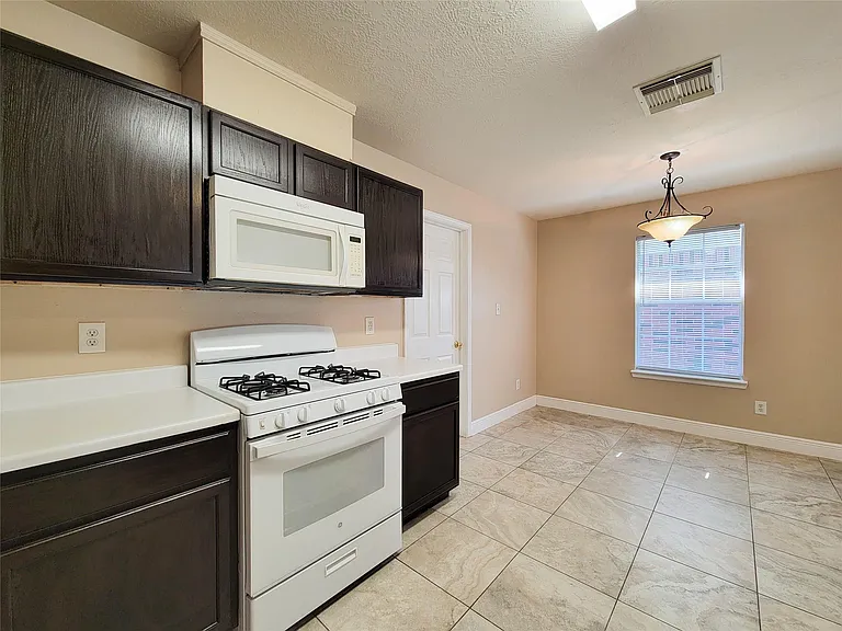 9319 Knockomie Ct — Photo 12