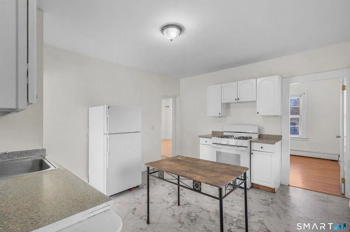 1 bed, 1.0 bath, 600 sqft, $1,300 — Photo 4