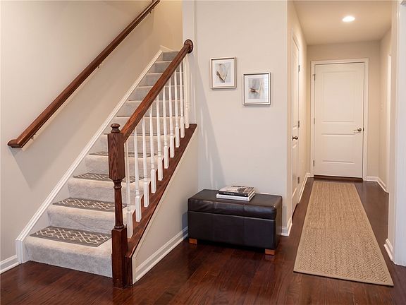 2nd image of 3018 Mahican Cir