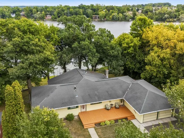 605 1st St SE, Pine City, MN 55063