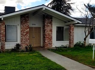 2745 W Seeger Ave, Visalia, CA 93277