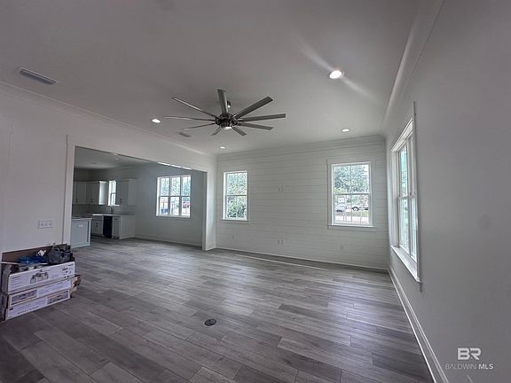 2nd image of 25801 W Oak Ridge Dr