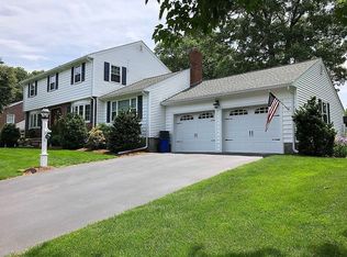 5 Maplewood Ter, Braintree, MA 02184