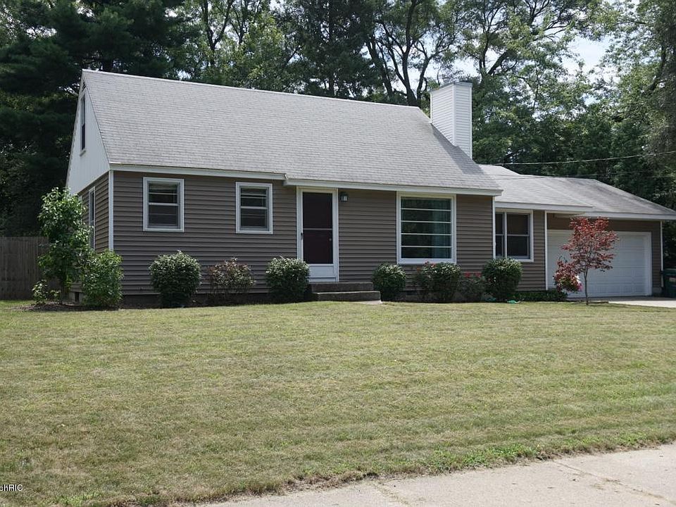 1st image of 3054 Cheney Ave NE