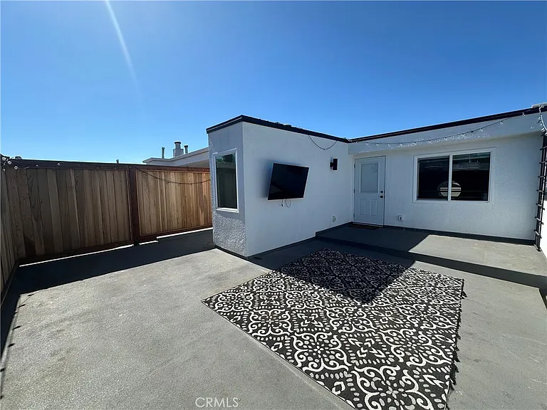 13508 Moorpark St #2 — Photo 57