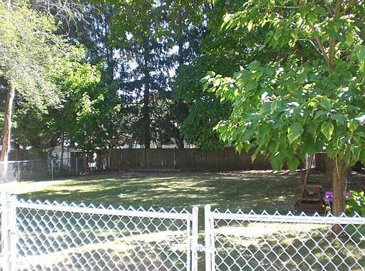 5th image of 42 Carron Ln