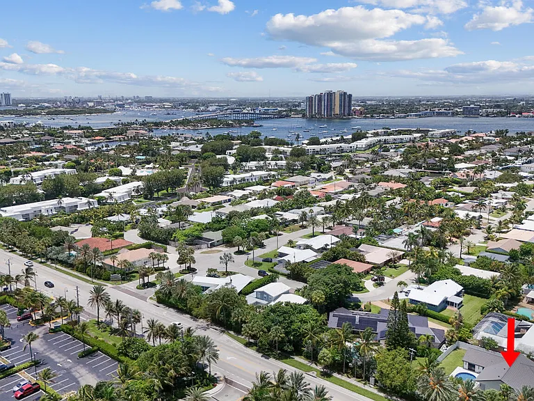 1291 Bimini Ln — Photo 40
