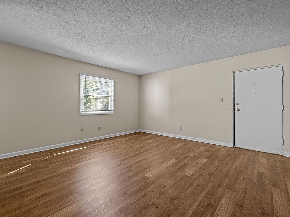 Moses Court (1 Bed x 1 Bath)