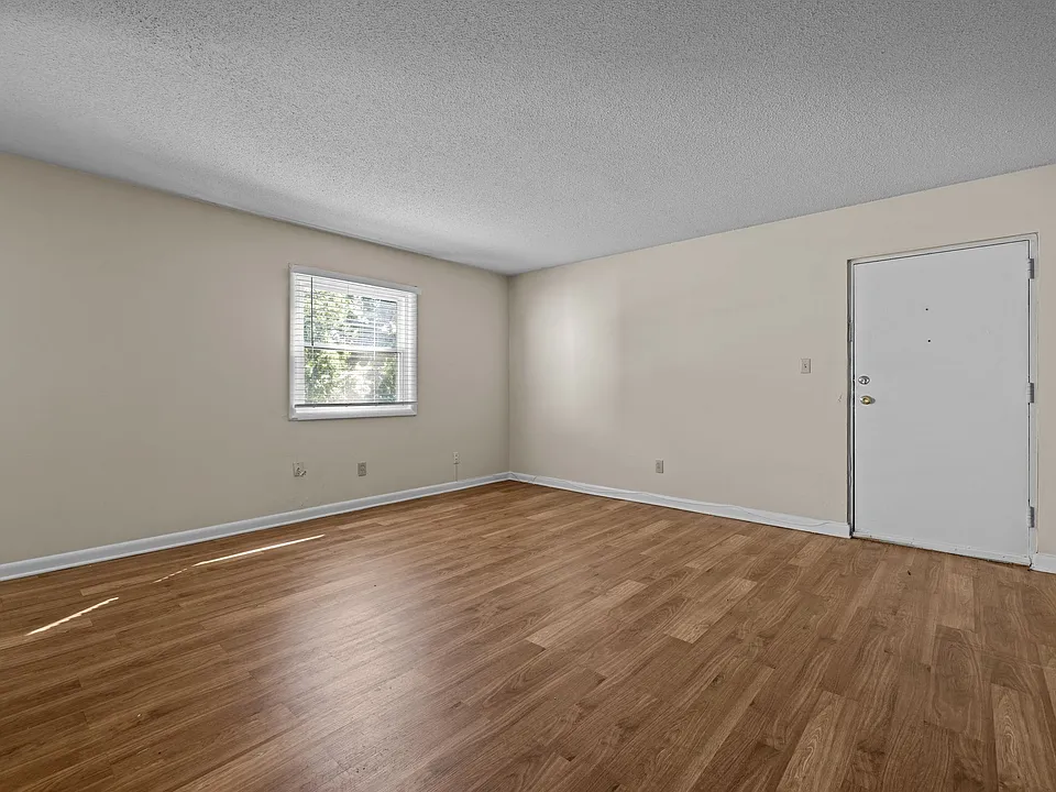 Moses Court (1 Bed x 1 Bath)