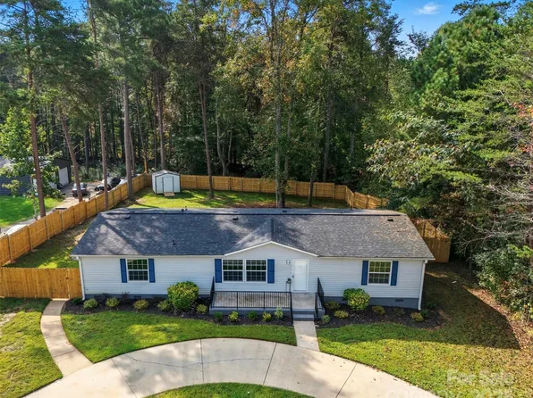 166 Brook Creek Dr, Troutman, NC 28166