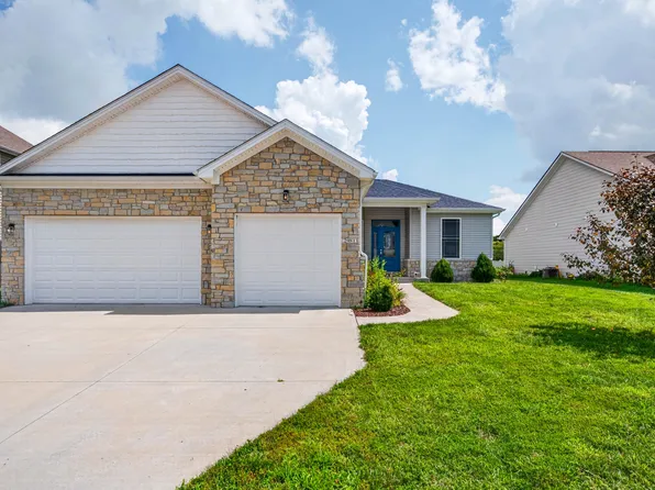 2981 Daylily Dr, Columbus, IN 47201