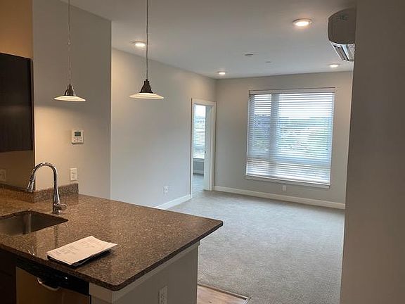 5th image of 18 Newman Ave #11-304